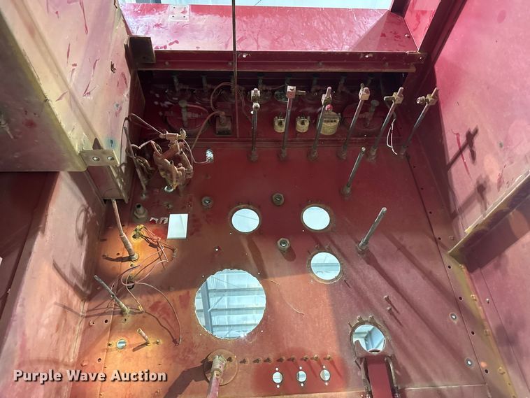 image for item ET4377 1989 Waterous  YB pumper fire truck body