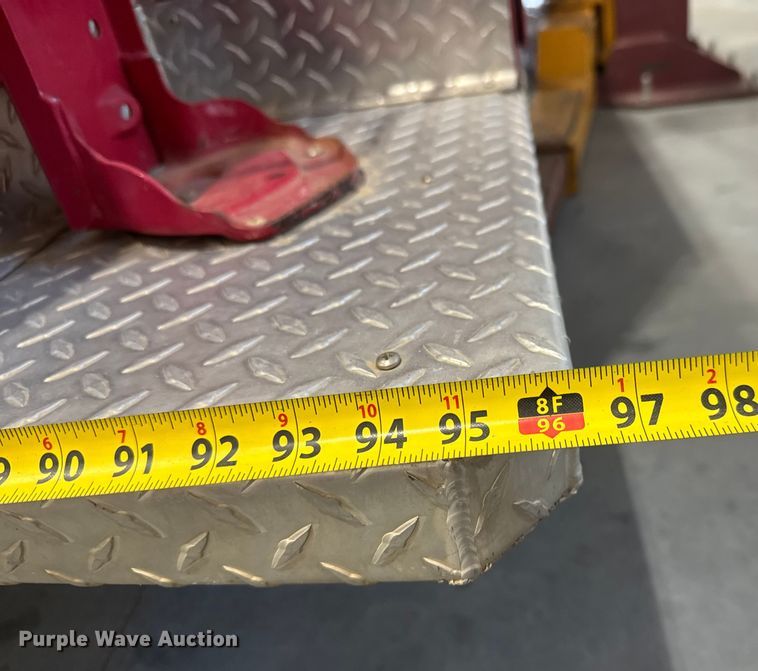 image for item ET4377 1989 Waterous  YB pumper fire truck body