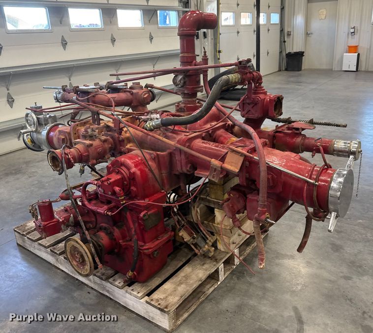 image for item ET4377 1989 Waterous  YB pumper fire truck body