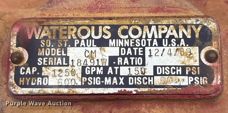 image for item ET4377 1989 Waterous  YB pumper fire truck body