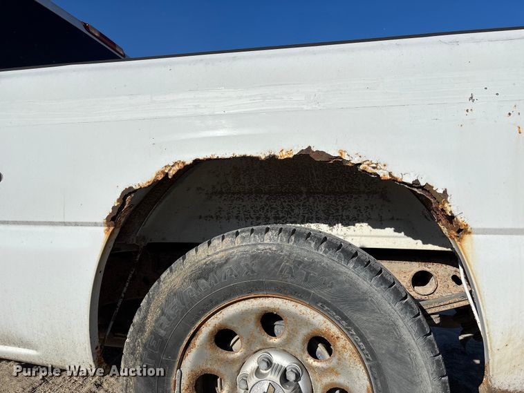 image for item ET4412 2006 Chevrolet Silverado 1500 Ext. Cab pickup truck