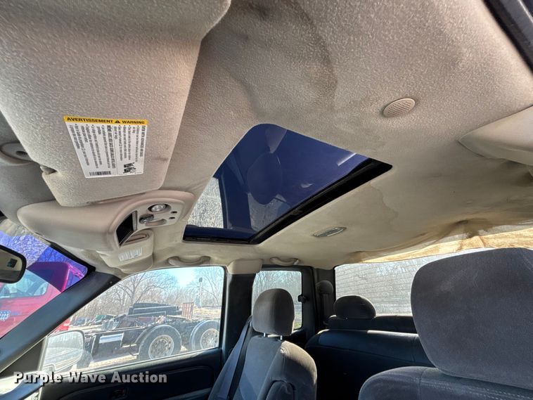 image for item ET4412 2006 Chevrolet Silverado 1500 Ext. Cab pickup truck