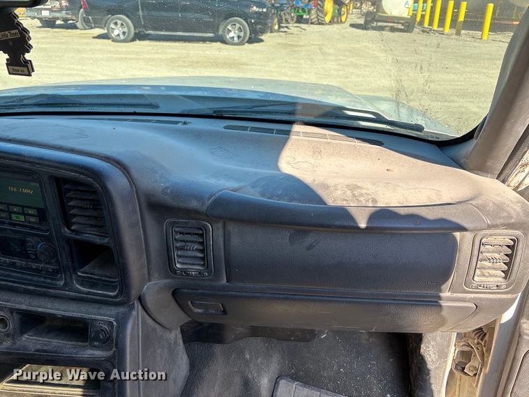 image for item ET4412 2006 Chevrolet Silverado 1500 Ext. Cab pickup truck