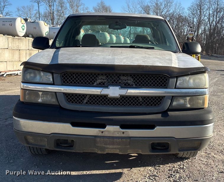 image for item ET4413 2005 Chevrolet Silverado 1500 Ext. Cab pickup truck