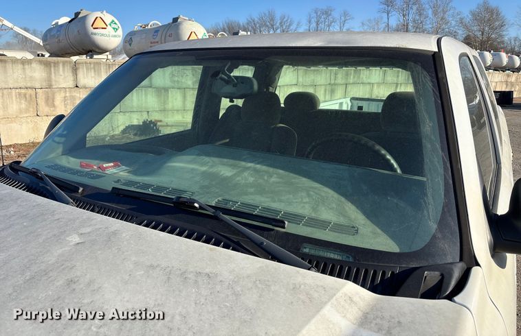 image for item ET4413 2005 Chevrolet Silverado 1500 Ext. Cab pickup truck