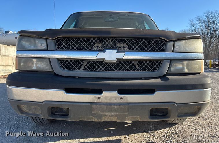 image for item ET4413 2005 Chevrolet Silverado 1500 Ext. Cab pickup truck