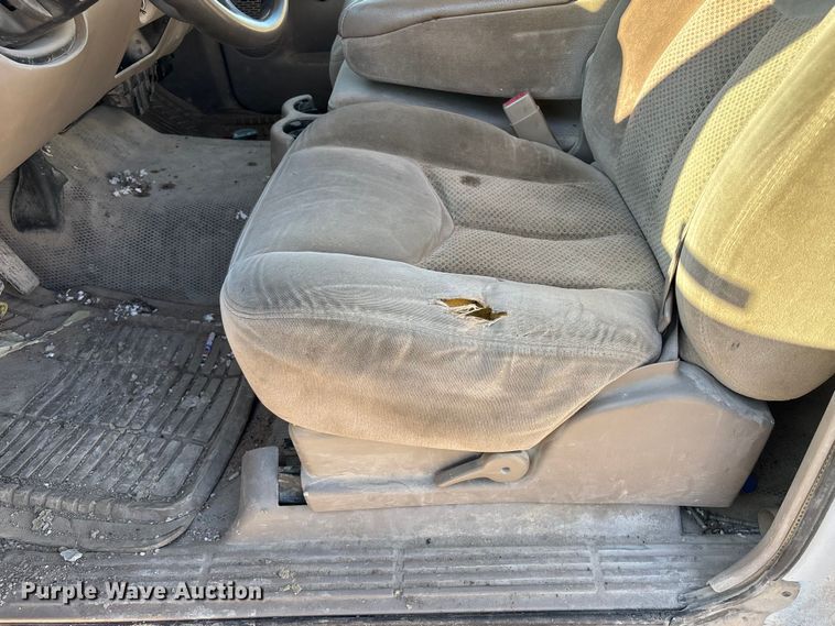 image for item ET4413 2005 Chevrolet Silverado 1500 Ext. Cab pickup truck