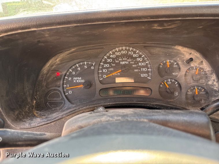 image for item ET4413 2005 Chevrolet Silverado 1500 Ext. Cab pickup truck