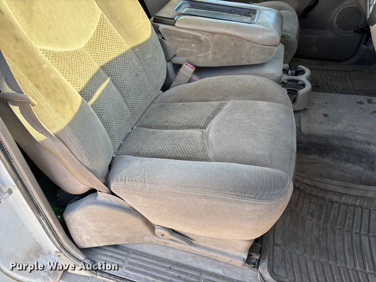 image for item ET4413 2005 Chevrolet Silverado 1500 Ext. Cab pickup truck