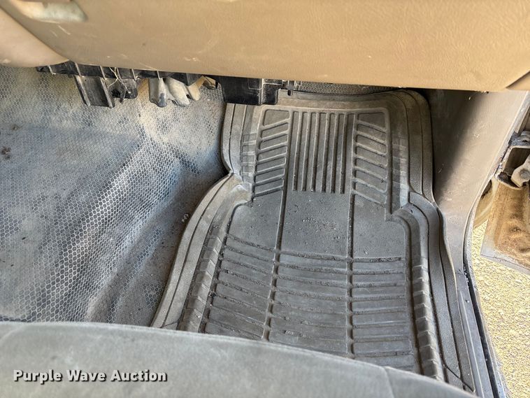 image for item ET4413 2005 Chevrolet Silverado 1500 Ext. Cab pickup truck