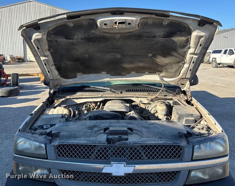 image for item ET4413 2005 Chevrolet Silverado 1500 Ext. Cab pickup truck