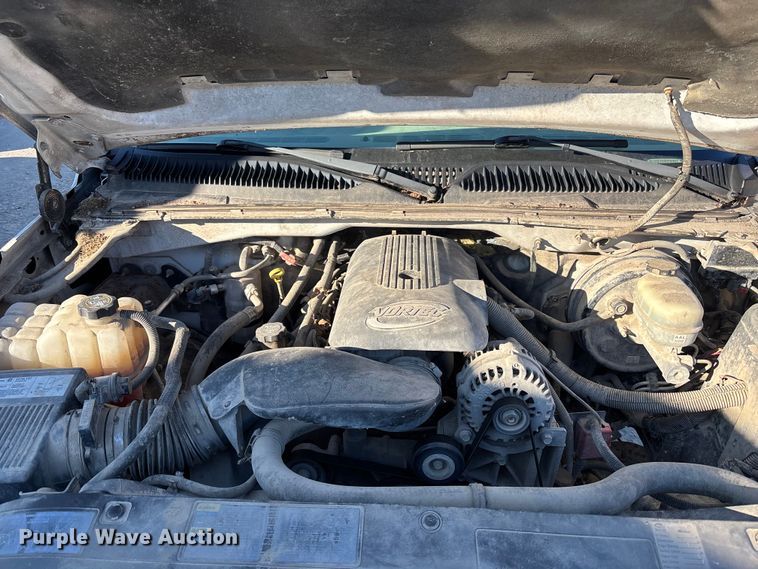 image for item ET4413 2005 Chevrolet Silverado 1500 Ext. Cab pickup truck