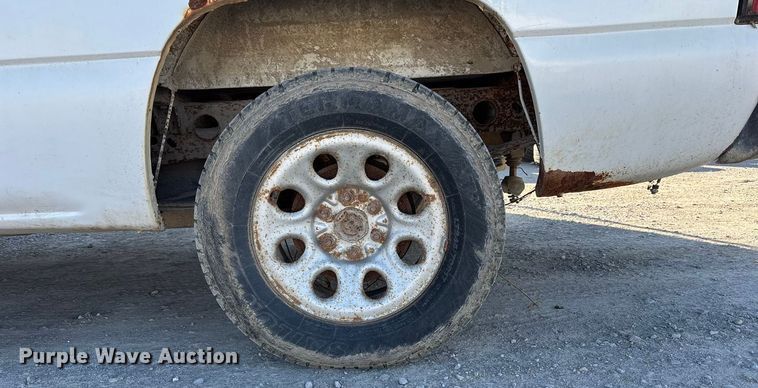 image for item ET4413 2005 Chevrolet Silverado 1500 Ext. Cab pickup truck