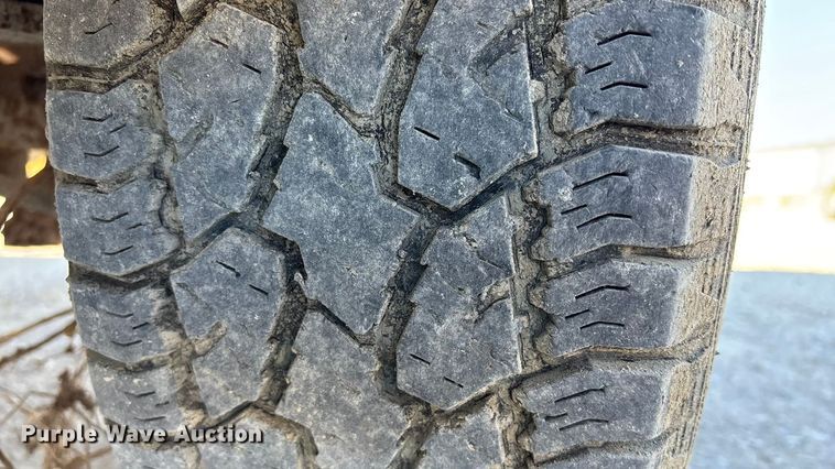 image for item ET4413 2005 Chevrolet Silverado 1500 Ext. Cab pickup truck