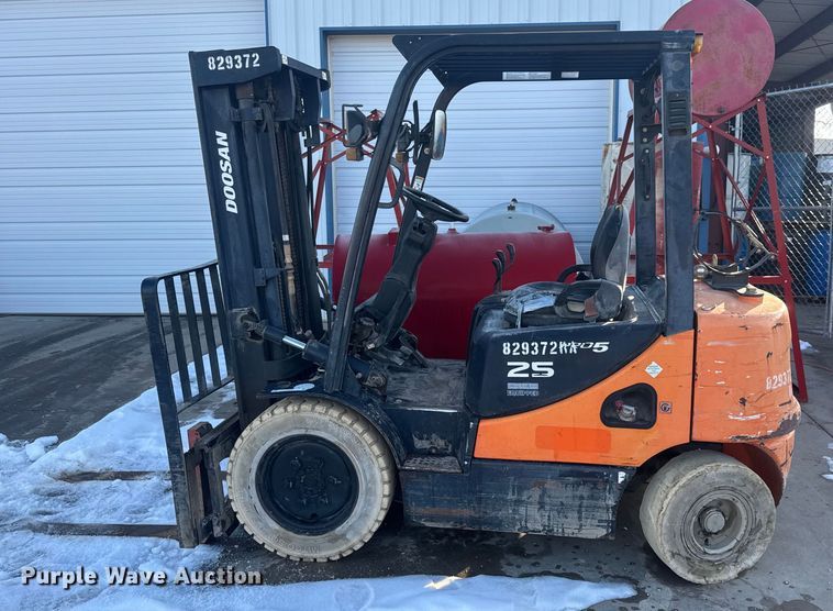 image for item ET4451 Doosan G25E-5 forklift