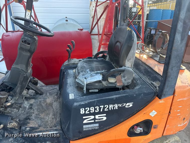 image for item ET4451 Doosan G25E-5 forklift