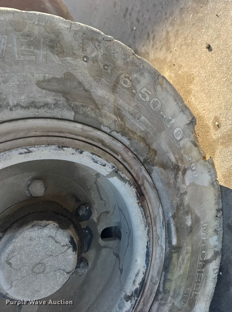 image for item ET4451 Doosan G25E-5 forklift