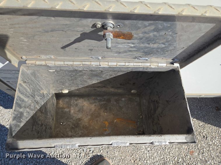 image for item ET5258 2013 Crystal Welding INC. enclosed cargo trailer