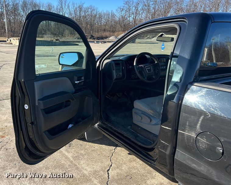 image for item ET6884 2014 GMC Sierra 1500 pickup truck