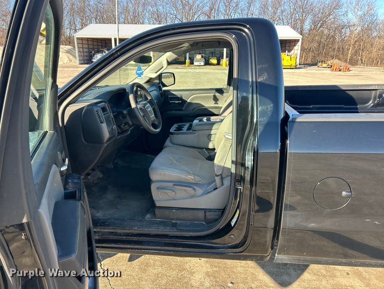 image for item ET6884 2014 GMC Sierra 1500 pickup truck