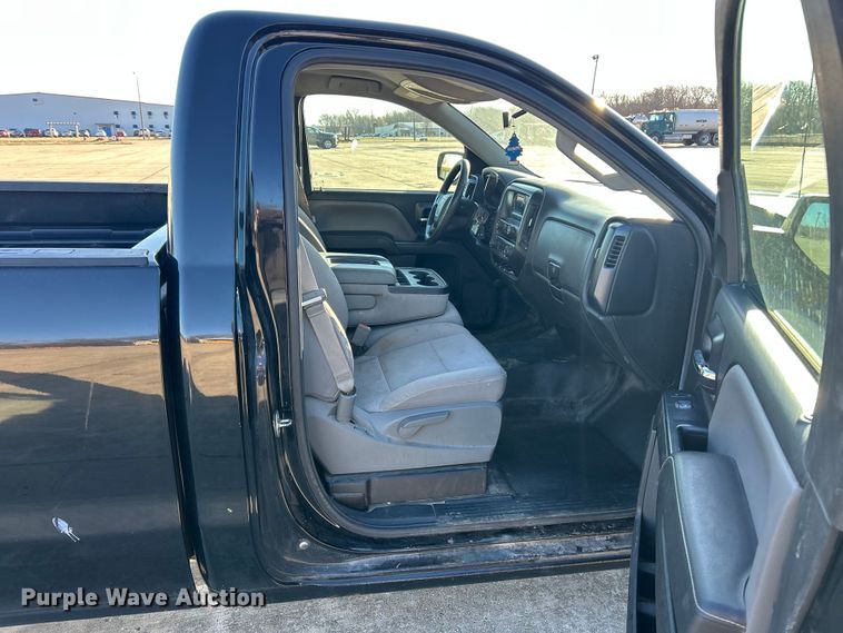 image for item ET6884 2014 GMC Sierra 1500 pickup truck