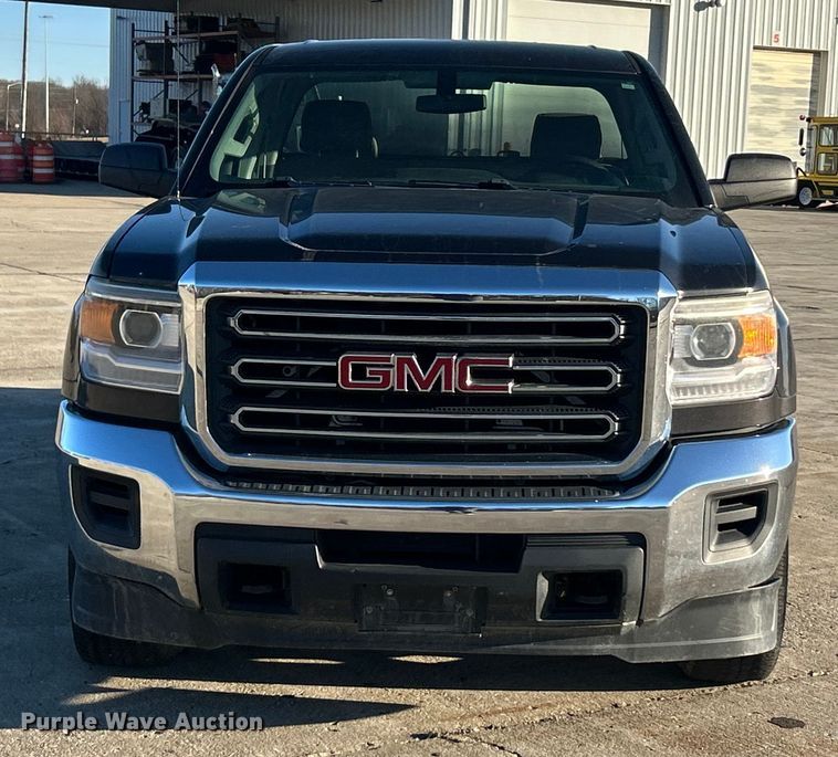 image for item ET6885 2016 GMC Sierra 2500HD Ext. Cab pickup truck