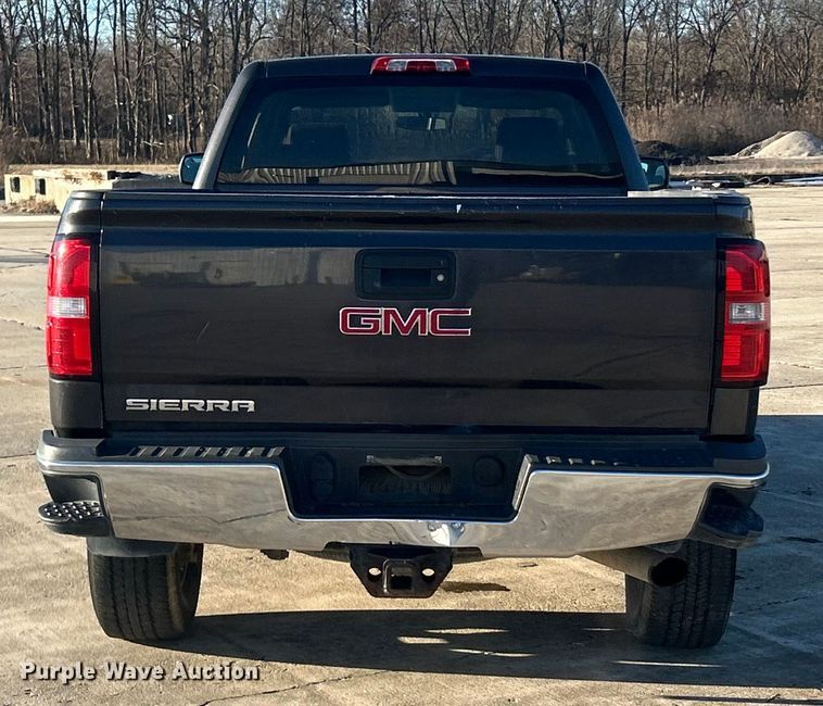 image for item ET6885 2016 GMC Sierra 2500HD Ext. Cab pickup truck