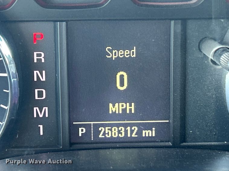 image for item ET6885 2016 GMC Sierra 2500HD Ext. Cab pickup truck