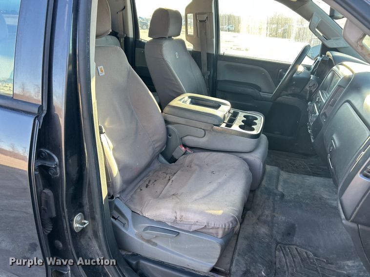 image for item ET6885 2016 GMC Sierra 2500HD Ext. Cab pickup truck