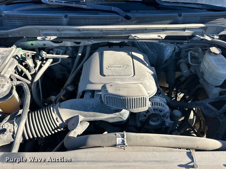 image for item ET6885 2016 GMC Sierra 2500HD Ext. Cab pickup truck