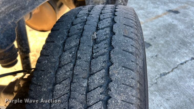 image for item ET6885 2016 GMC Sierra 2500HD Ext. Cab pickup truck