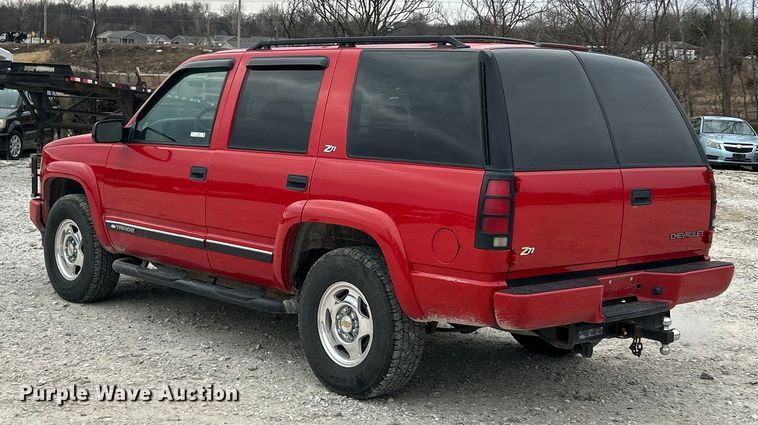image for item ET6908 2000 Chevrolet Tahoe SUV