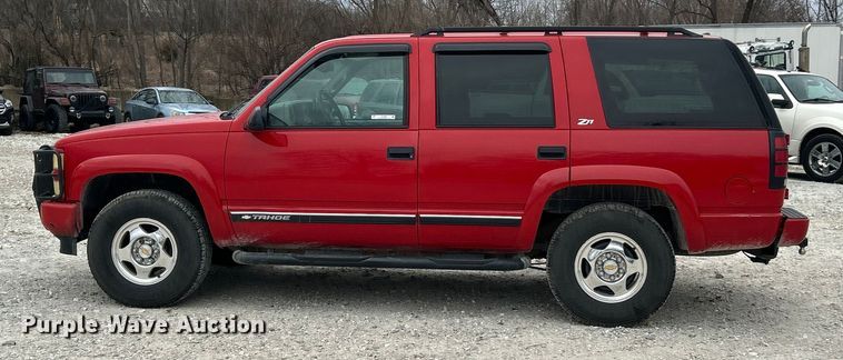 image for item ET6908 2000 Chevrolet Tahoe SUV