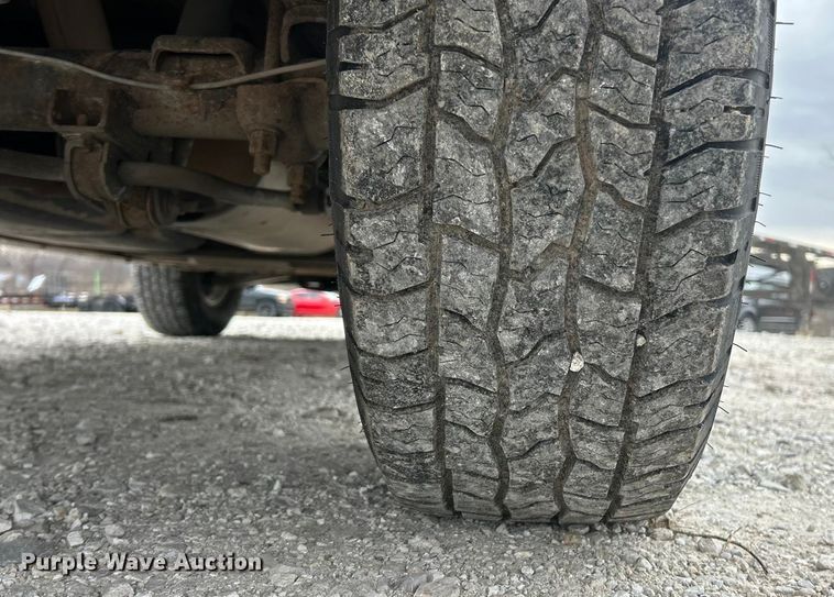 image for item ET6908 2000 Chevrolet Tahoe SUV