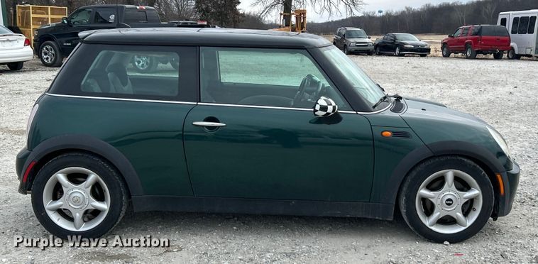 image for item ET6909 2005 Mini Cooper 