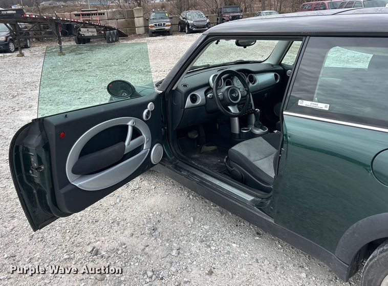 image for item ET6909 2005 Mini Cooper 