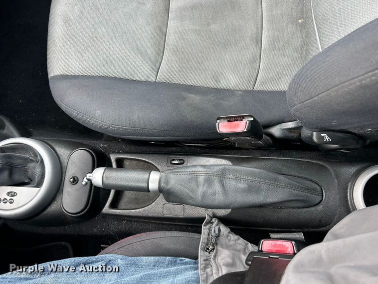 image for item ET6909 2005 Mini Cooper 