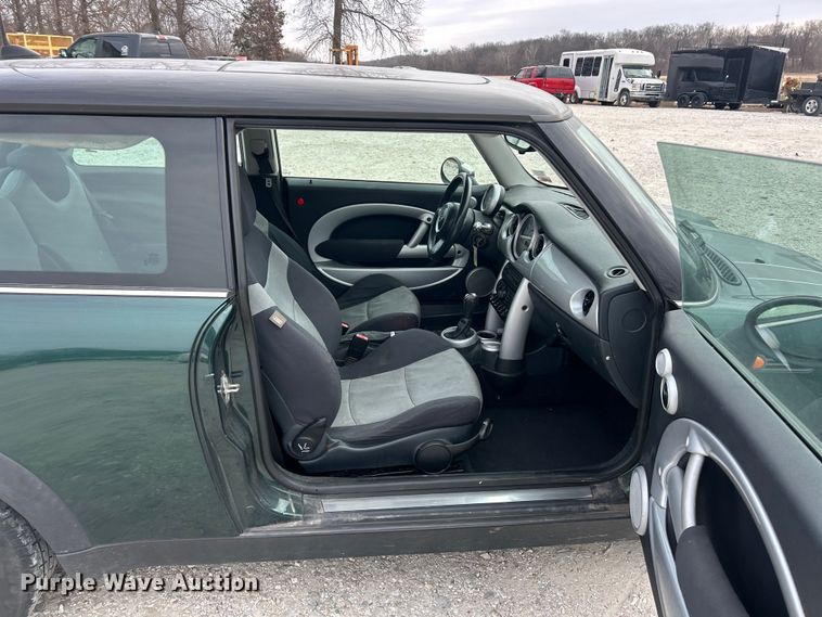 image for item ET6909 2005 Mini Cooper 