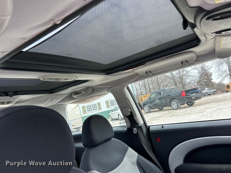 image for item ET6909 2005 Mini Cooper 