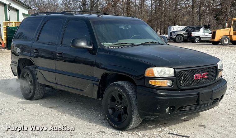 image for item ET6912 2003 GMC Yukon SUV