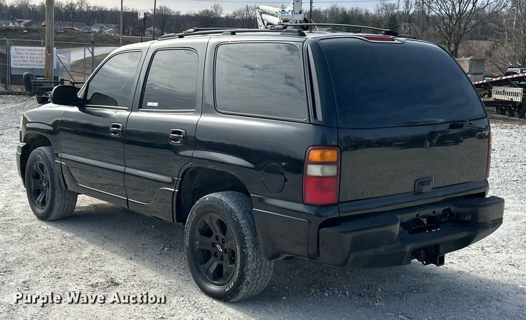 image for item ET6912 2003 GMC Yukon SUV