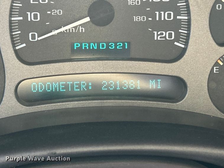 image for item ET6912 2003 GMC Yukon SUV