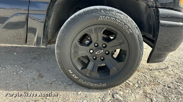 image for item ET6912 2003 GMC Yukon SUV