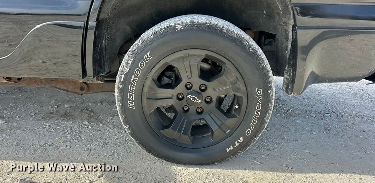 image for item ET6912 2003 GMC Yukon SUV