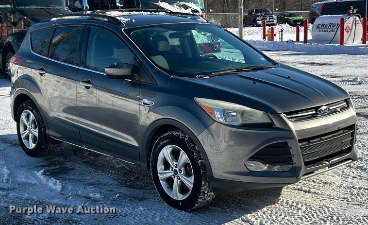 image for item ET6913 2013 Ford Escape SE SUV