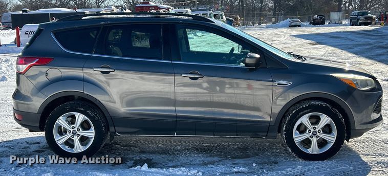 image for item ET6913 2013 Ford Escape SE SUV