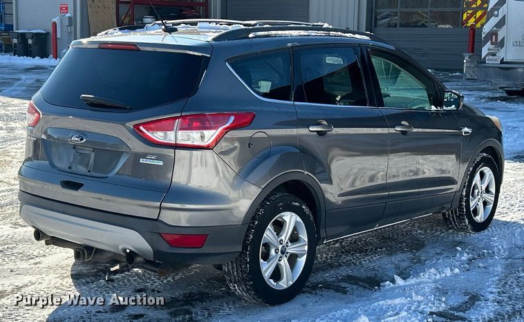 image for item ET6913 2013 Ford Escape SE SUV