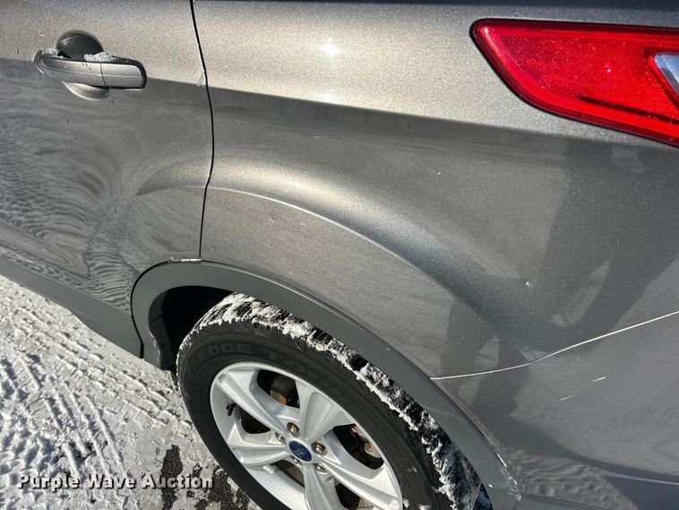 image for item ET6913 2013 Ford Escape SE SUV