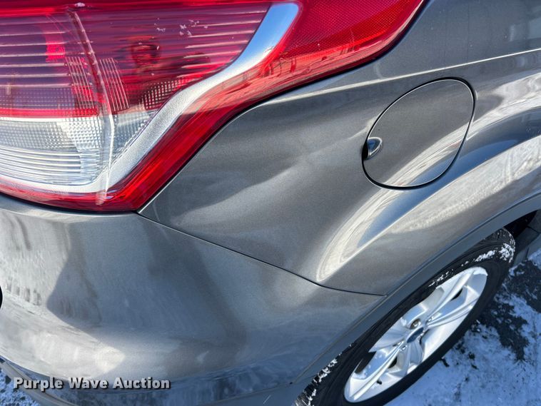 image for item ET6913 2013 Ford Escape SE SUV