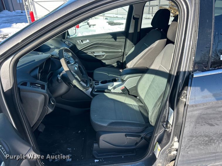 image for item ET6913 2013 Ford Escape SE SUV